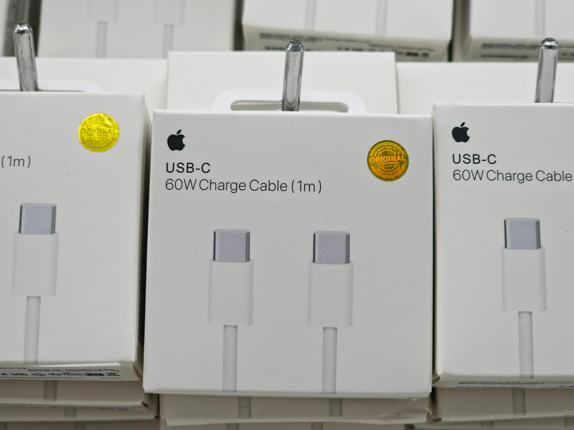 Apple Original USB-C to Lightning Cable (1м) — оригинальный кабель для быстрой зарядки iPhone — фото 1