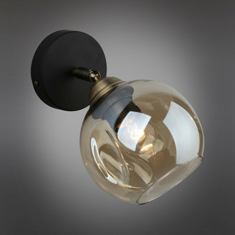 OML-93501-01 Бра настенное Omnilux Tuenno — фото 1