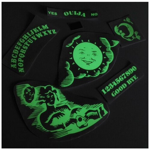 комплект виниловых наклеек на гриф гитары черепа на ltd kirk hammett Виниловая наклейка на гитару комплект Ouija (Кирк Хэммет), светящаяся