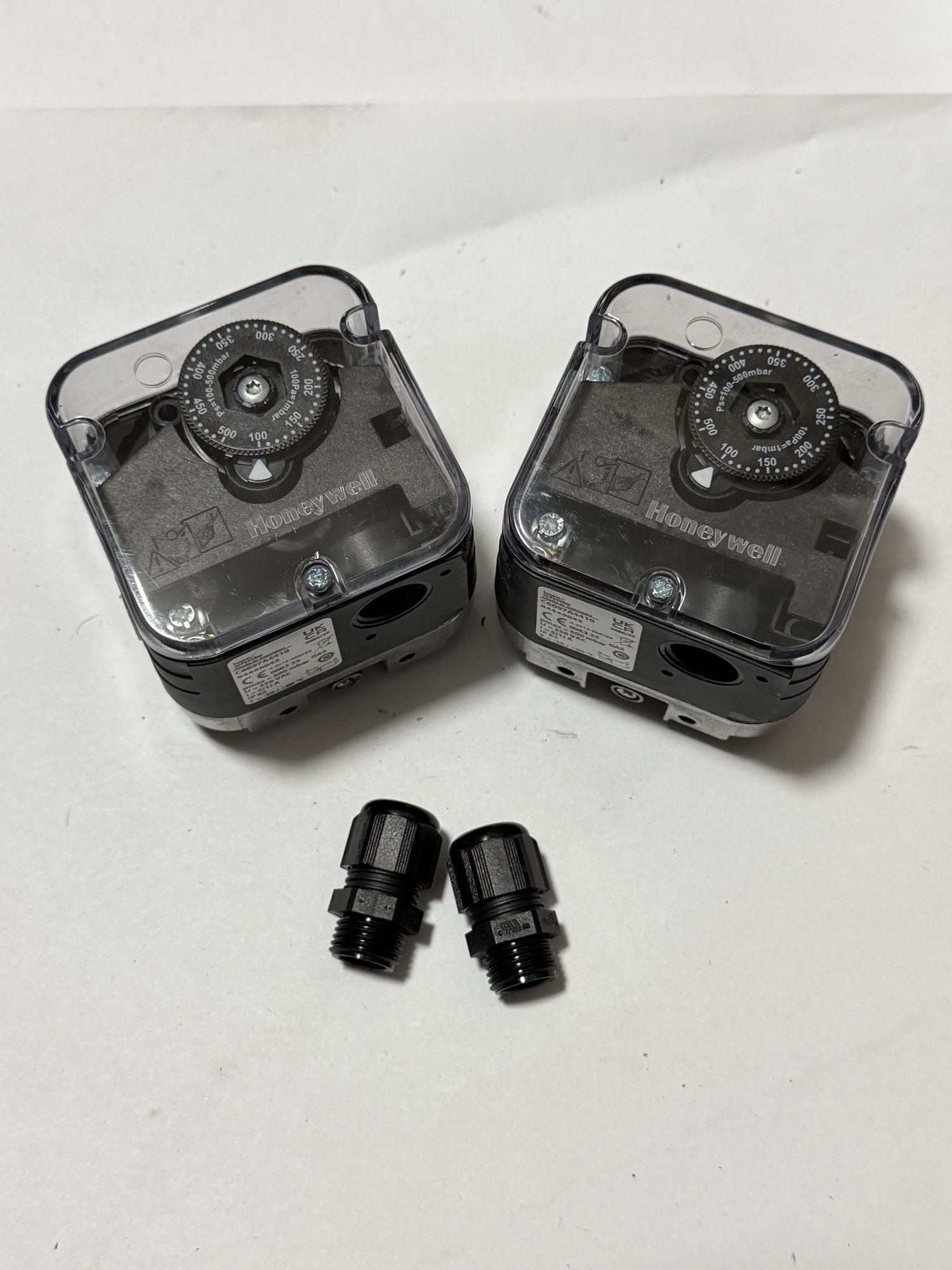 Реле давления газа и воздуха Honeywell C6097A4410 для горелочных систем