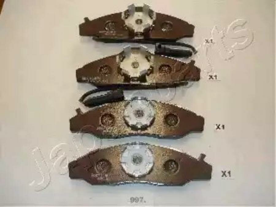 JAPANPARTS PA997AF PA-997AF Колодки тормозные дисковые передн Ssangyong Musso 2.3 2.9TD