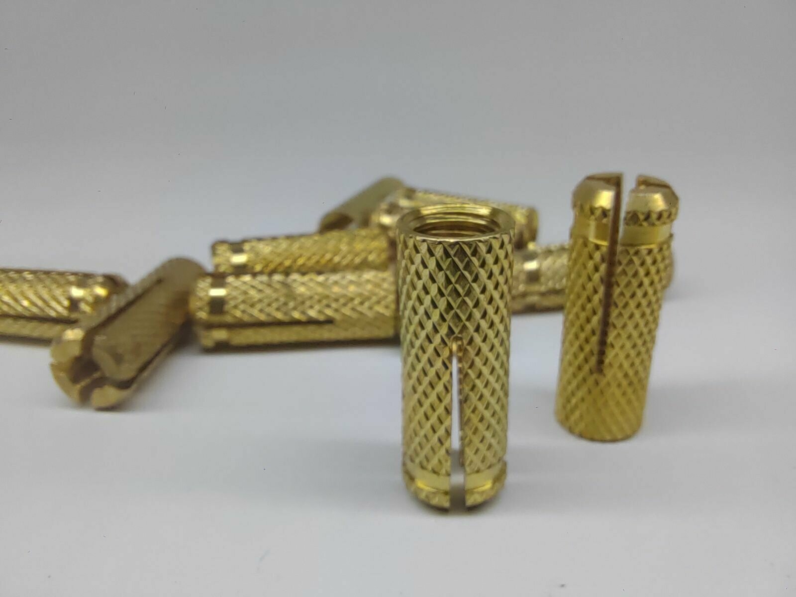 фото "Забивной анкер М8" - 20 штук в комплекте