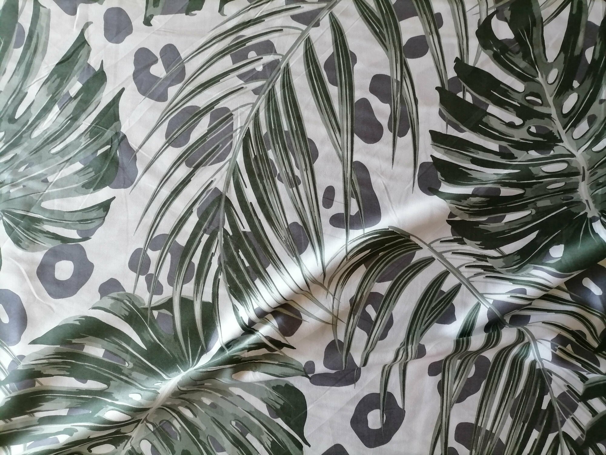 Ткань для шитья Пакистанский cатин "Тропические листья" отрез 100х228 см, 100% хлопок
