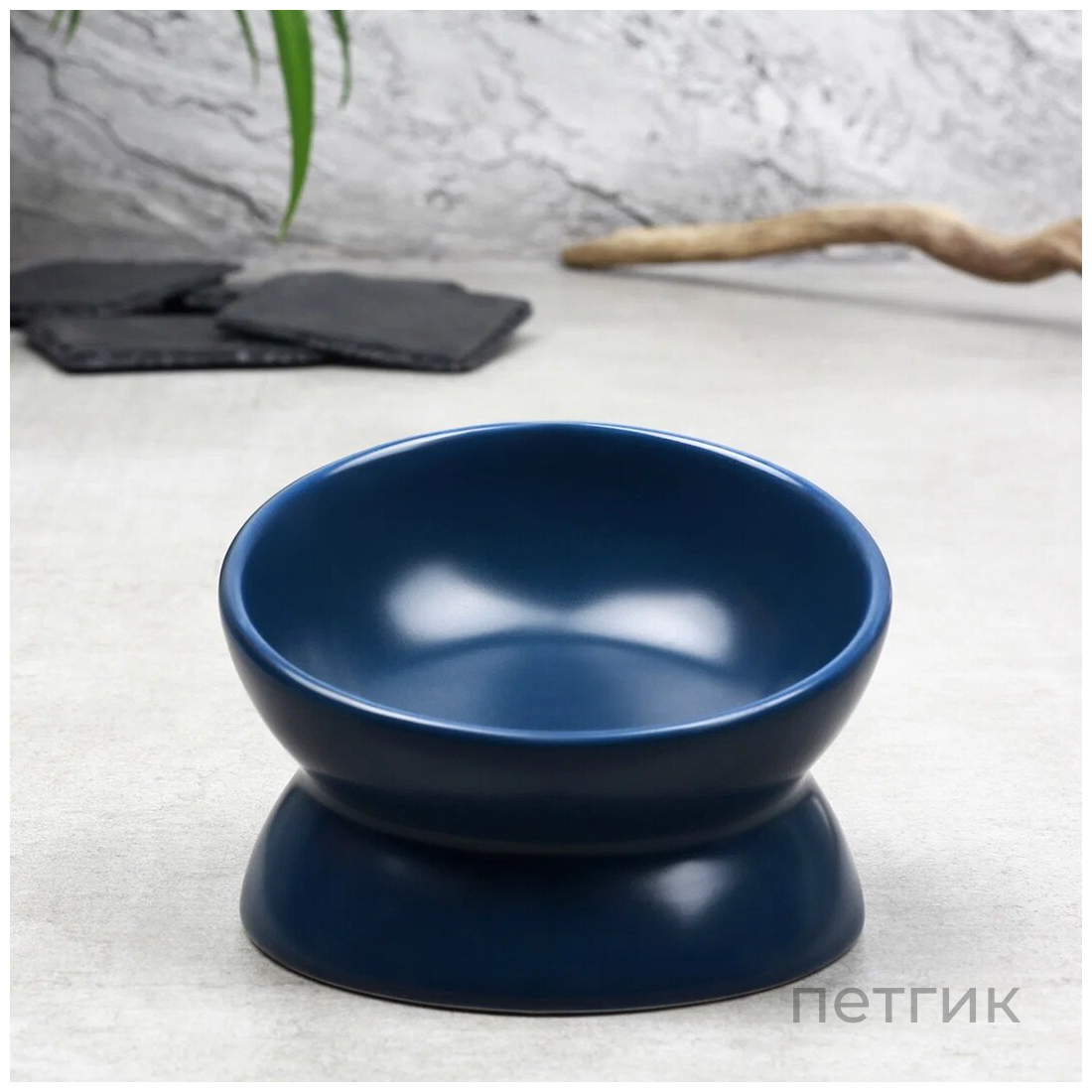 Миска для кошек и собак керамическая с наклоном одинарная (синяя) - фотография № 3