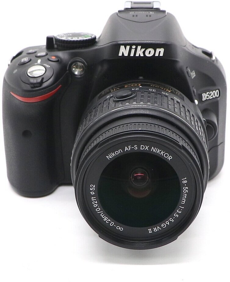 Фотоаппарат Nikon D5200 Kit AF-S DX NIKKOR 18-55mm f/3.5-5.6G VR II, черный