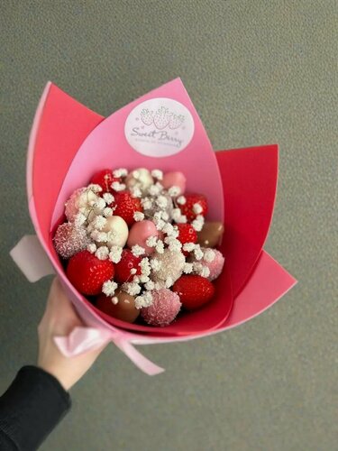 Изображение товара Букетик из белой воздушной гипсофилы - "Амур" от Sweet Berry