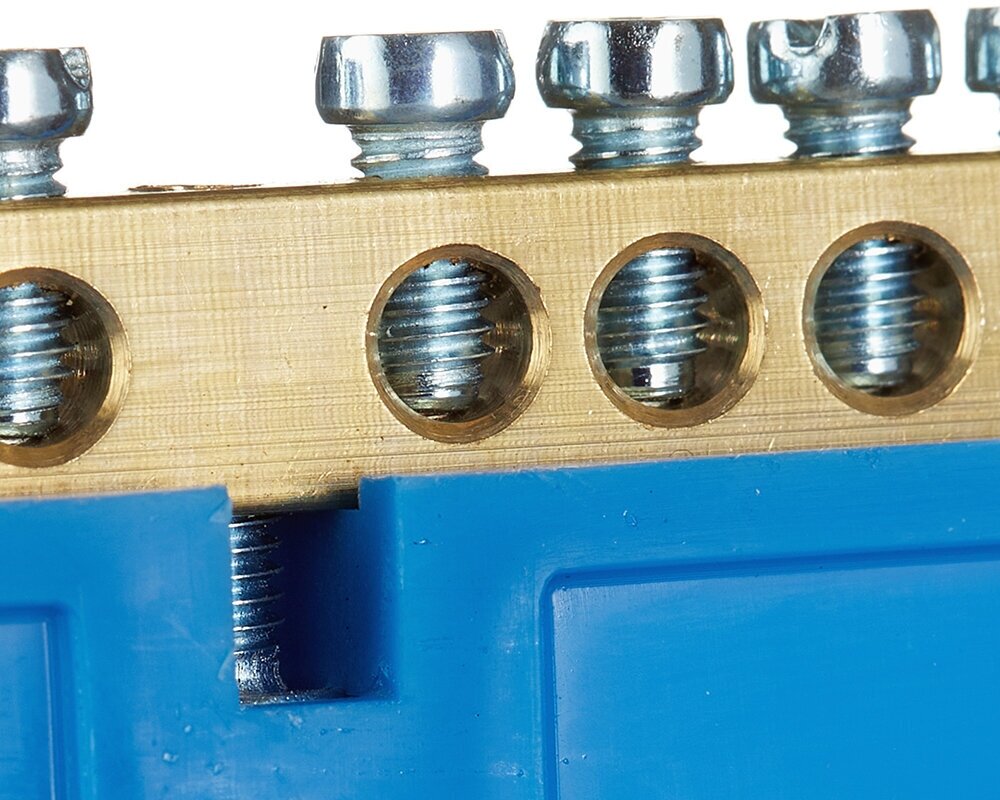 Шина нулевая на DIN-изоляторе EKF PROxima 6х9 мм 12 отверстий синяя (sn0-63-12-d-r) - фотография № 2