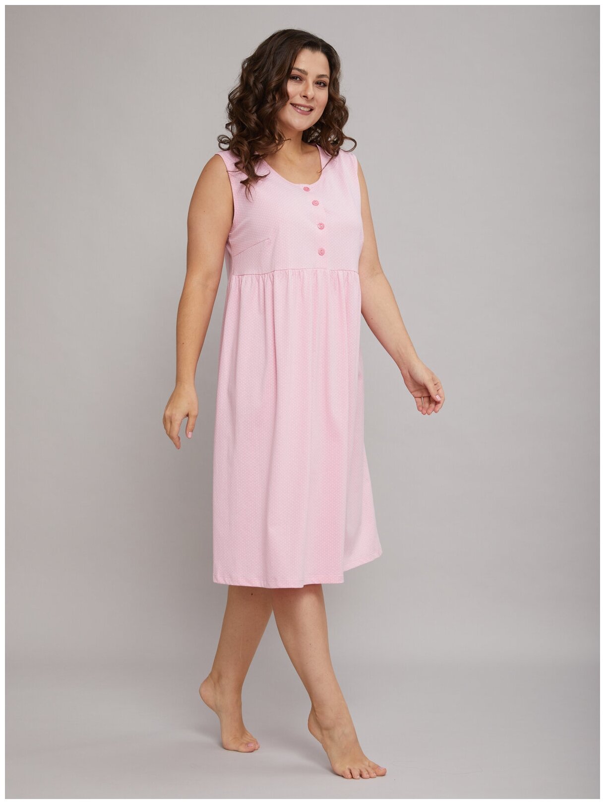 Сорочка ночная женская Алтекс без рукавов розовая в горошек, размер 52 - фотография № 4