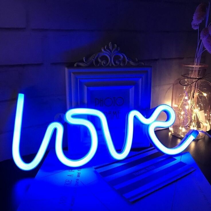 Неоновая вывеска Love: Синий; 220В; от сети (USB) - фотография № 1
