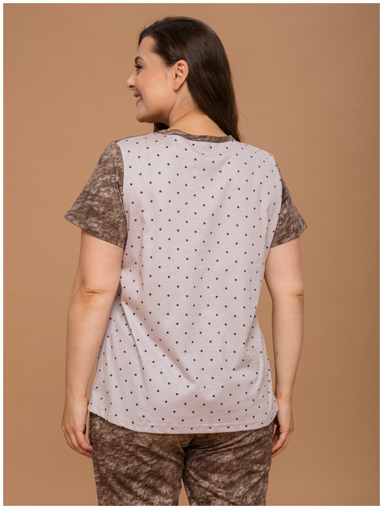 Пижама домашняя женская Алтекс с футболкой и бриджами бежевая, размер 50 - фотография № 4