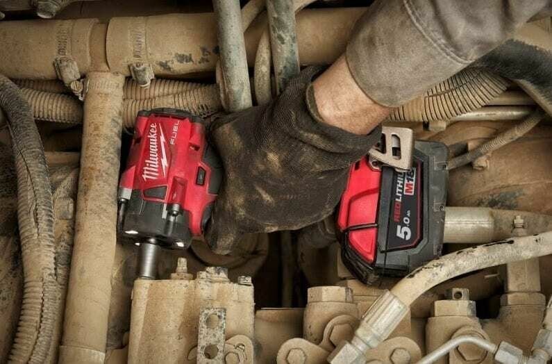 Гайковерт аккумуляторный MILWAUKEE M18 FIW2F38-0X FUEL (без АКБ и ЗУ) 4933478650 - фотография № 4