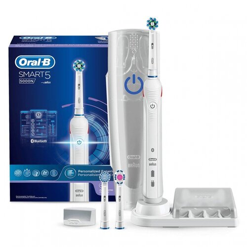 Электрическая зубная щетка Oral-B Smart 5 5000N белый 1505000₽