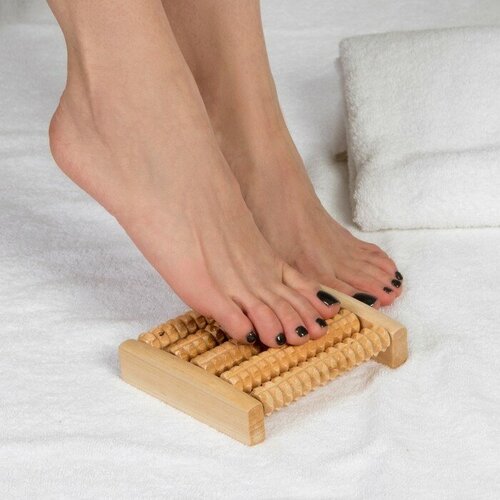 Массажёр для ног Ножное счастье 5 рядов деревянный 12 14 3 см 354₽