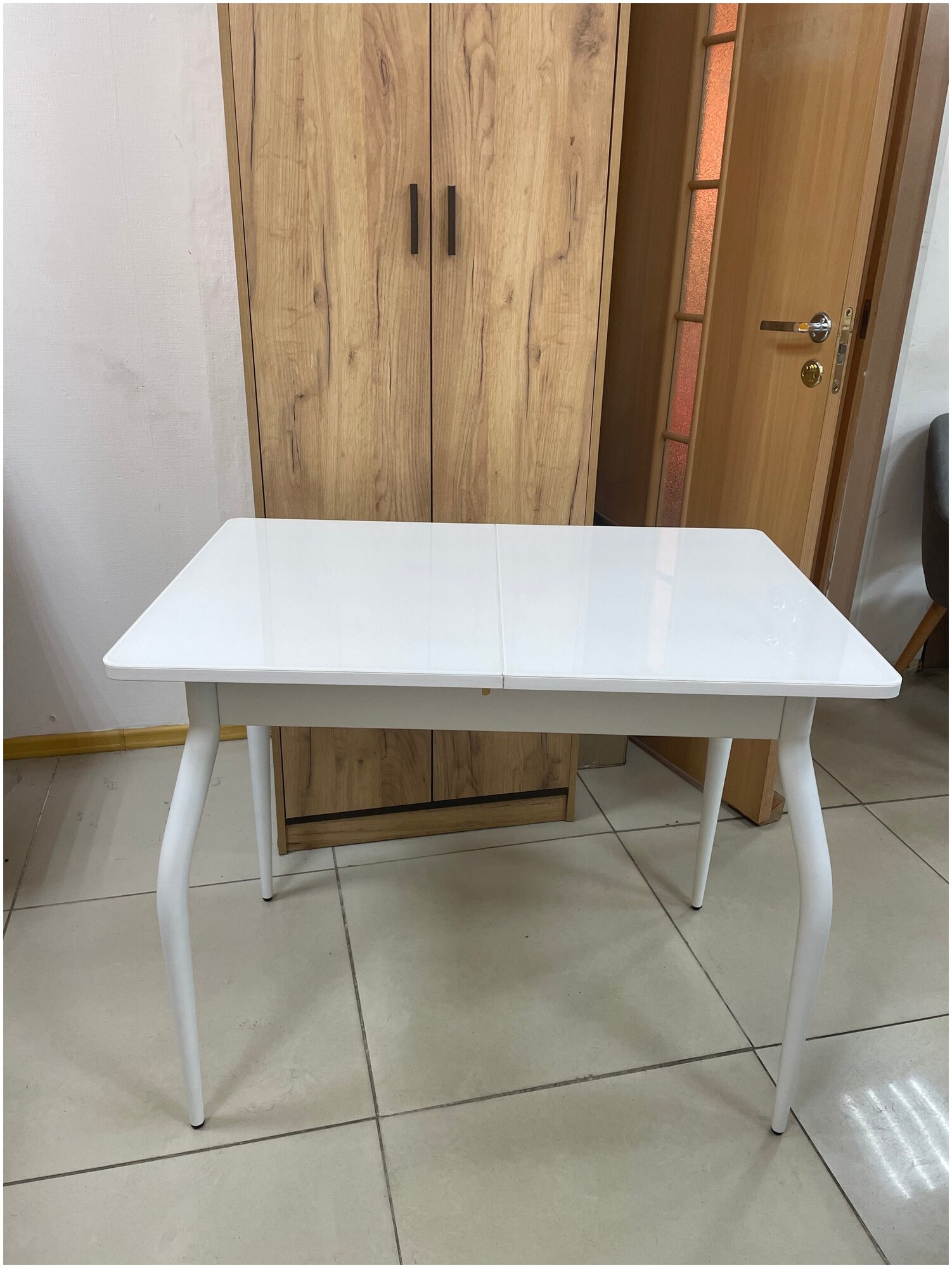 фото Раздвижной обеденный стол Аспен, закаленное стекло