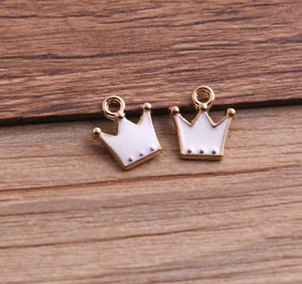 Металлическая подвеска с белой эмалью "Корона", размер 11*12 мм, 10 шт