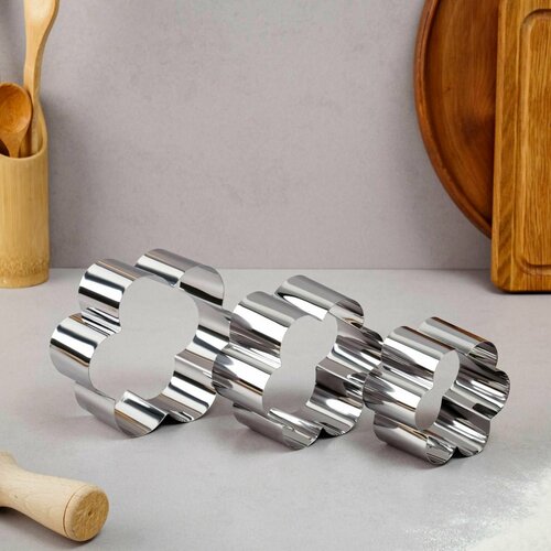 Набор форм для выпечки и выкладки Цветок 12х12х5 см 3 шт 498₽