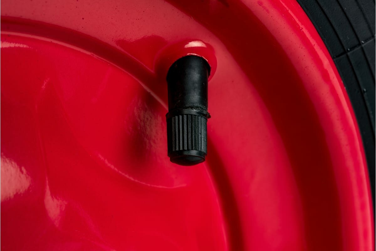 фото Gigant Колесо пневматическое для тачки 400-8, d-12мм GPWW-03