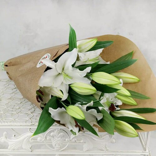 Изображение товара Букет Букет Маркет "Восточные лилии", 5 цветов, высота 60 см