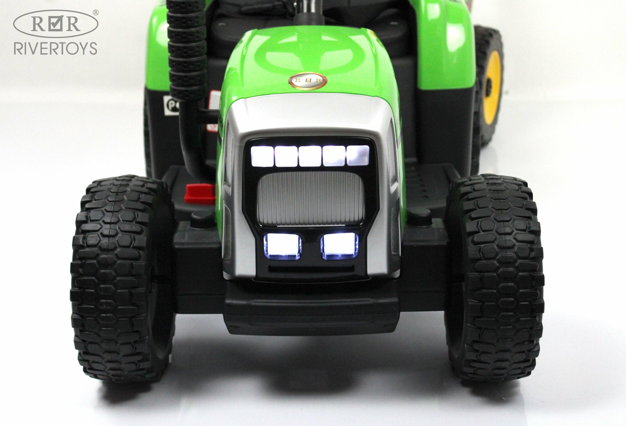 RiverToys Детский электромобиль H444HH зеленый