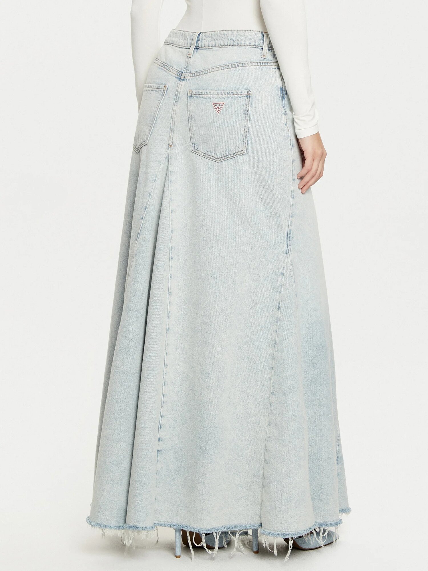 Юбка GUESS PANELED MAXI SKIRT, , размер 28 JEAN, серый — фото 1