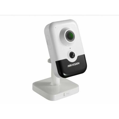 IP видеокамера HIKVISION DS-2CD2423G0-IW 2.8м видеокамера ip hikvision ds 2cd2423g0 iw 2 8w