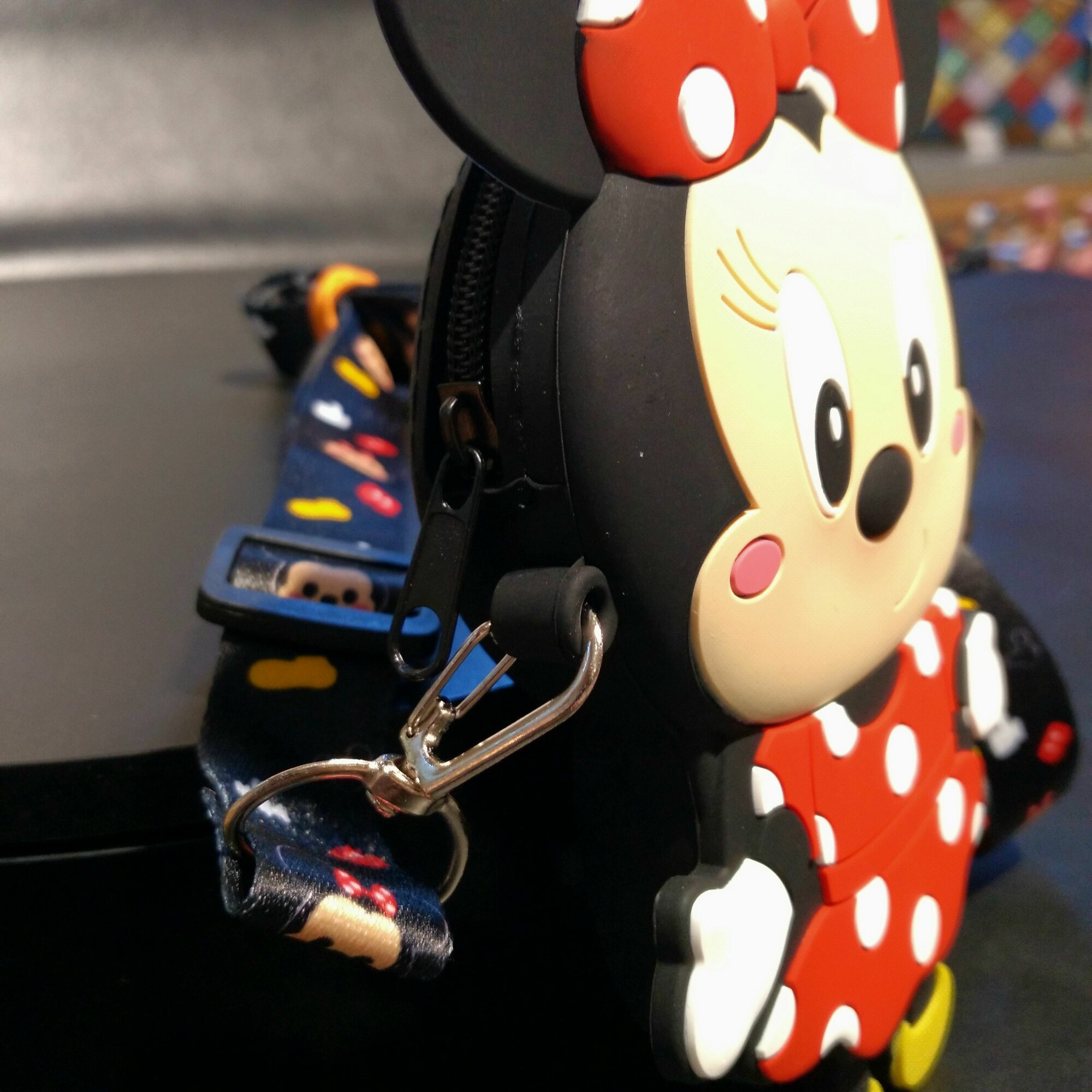 Сумка Present61, фактура рельефная, чёрно-красный — фото 1