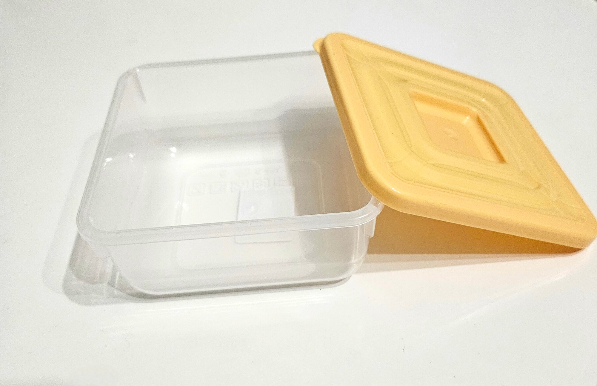 Квадратный контейнер для еды и заморозки PRACTIC 0 45л  пластик