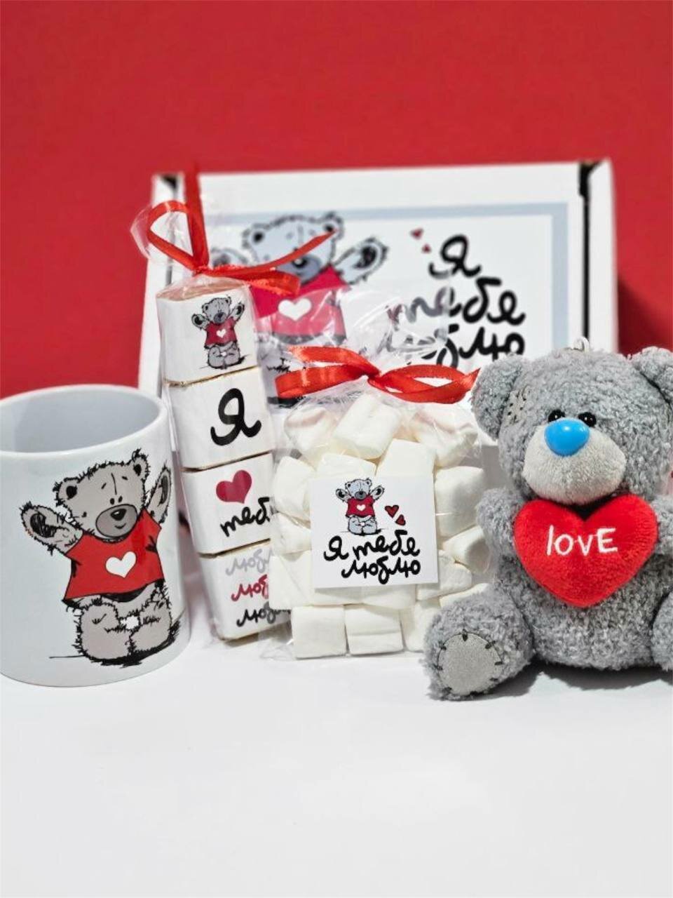 Подарочный набор "Sweet Day" для любимой с медвежонком, конфетами, маршмеллоу и кружкой — фото 1