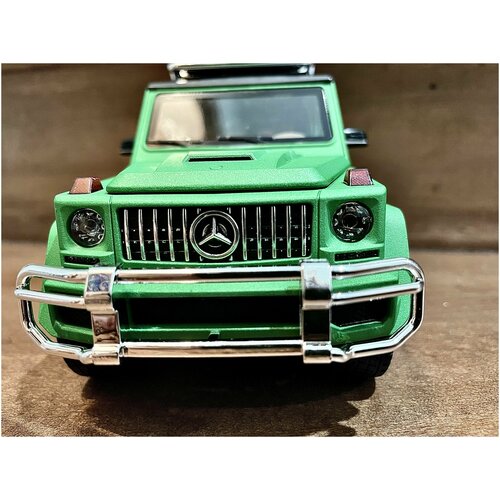 Машинка С имитацией выхлопа, Mercedes-Benz G-Класс-Гелендваген 1/24 с багажником (имитация дыма, зеленый)