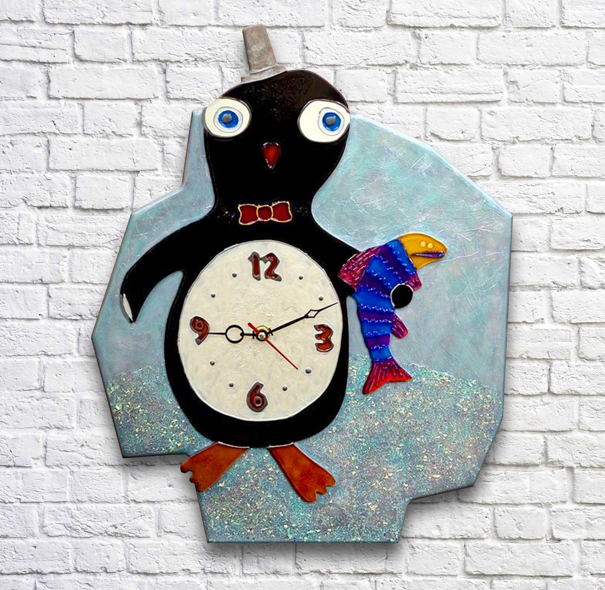Часы детские настенные "Пингва Денди", ручная работа, бесшумные , 40*47 см.