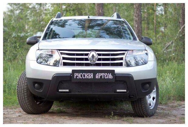 Защитная сетка решетки переднего бампера для Renault Duster 2010-2015