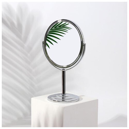 фото Зеркало на ножке, двустороннее, с увеличением, зеркальная поверхность 12.5 x 14 см, цвет серебряный сима-ленд