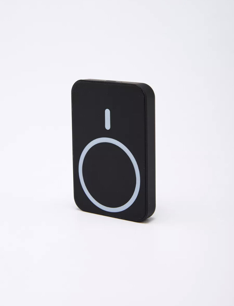 Внешний магнитный аккумулятор, повербанк Magsafe Battery Pack для iPhone, беспроводная зарядка 5000 мАч чёрный — фото 1