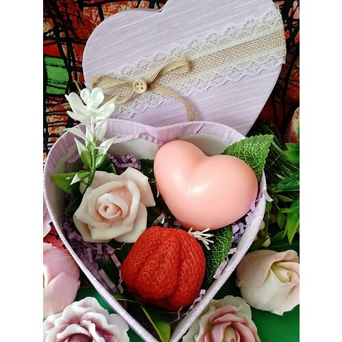 Мыло ручной работы универсальный подарок Роза и Клубника 600₽