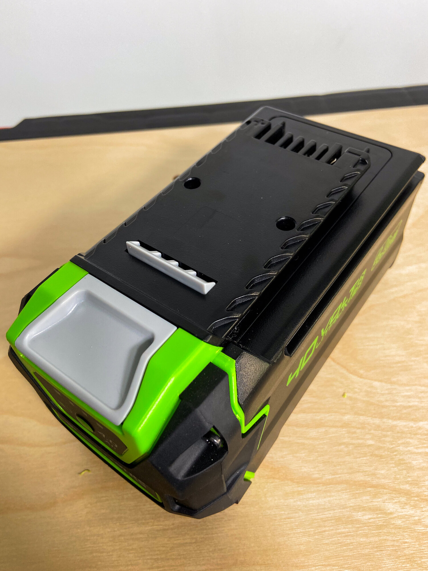 Аккумулятор G40B4 (40V; 4 А. ч) GreenWorks-литий ионная (Li-ion) батарея-2927007 — фото 1