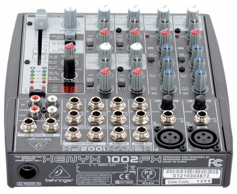 Микшерный пульт BEHRINGER Xenyx 1002FX