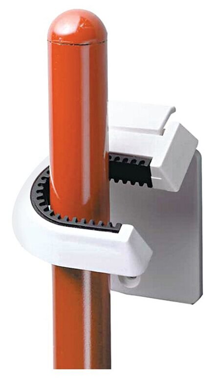 Держатель для швабры InterDesign самоклеящийся настенный белый пластиковый — фото 1