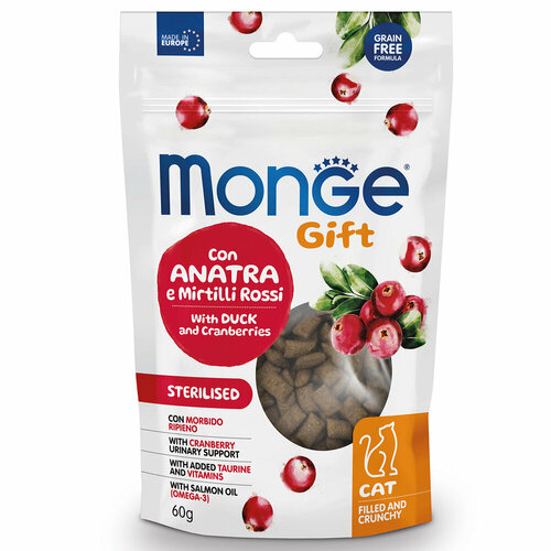 MONGE Gift Лакомство для кошек Хрустящие подушечки с Уткой и клюквой для стерилизованных 60г