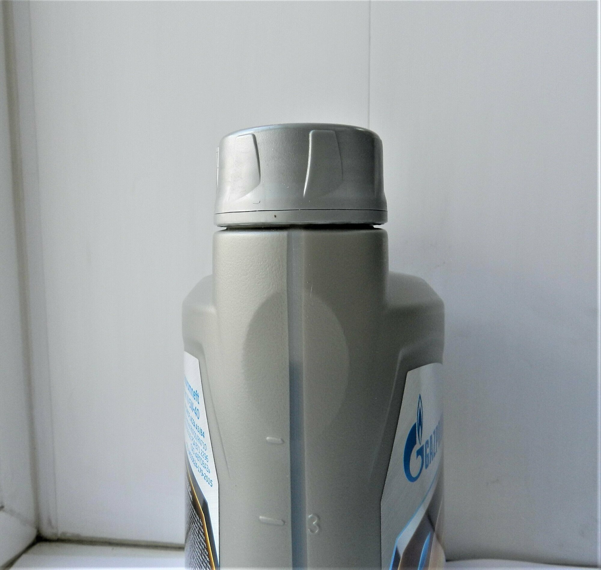 Моторное масло Gazpromneft Газпромнефть Premium N 5W-40 синтетическое 4 л