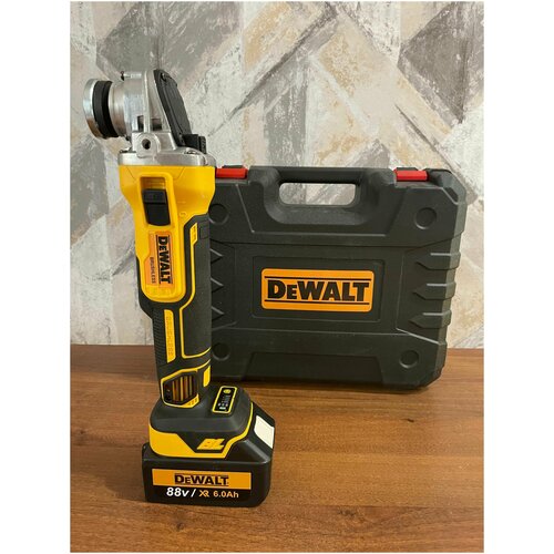 Аккумуляторная угловая шлифовальная машина DeWalt DCG418N 1560000₽