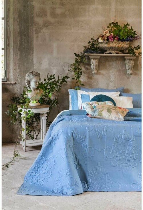 Покрывало синего цвета на кровать 260х260 см AGATA BLANC MARICLO