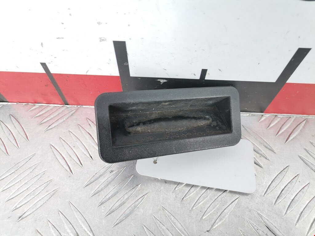 Ручка крышки багажника Ford Kuga 1 1857333 арт. 1778516