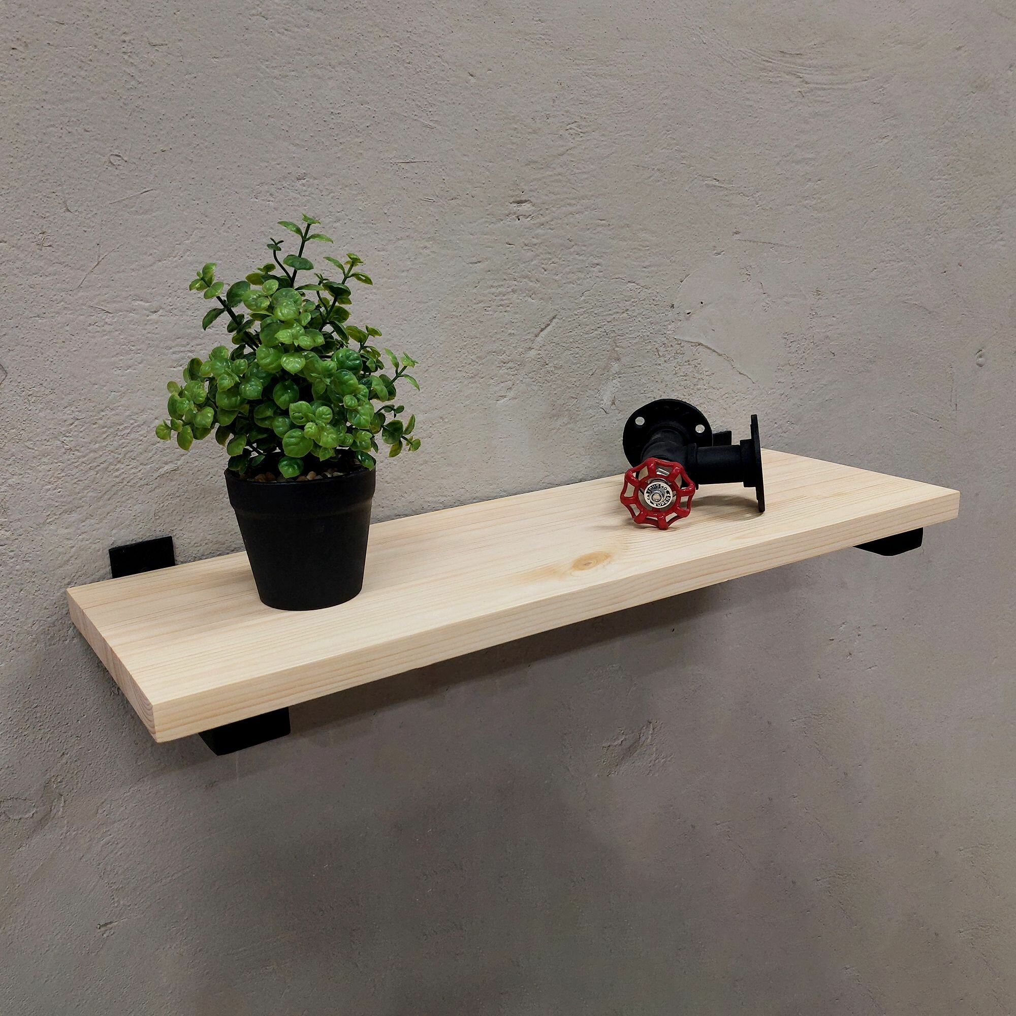 фото Настенная полка из дерева и труб в стиле Лофт 80см х 20 см