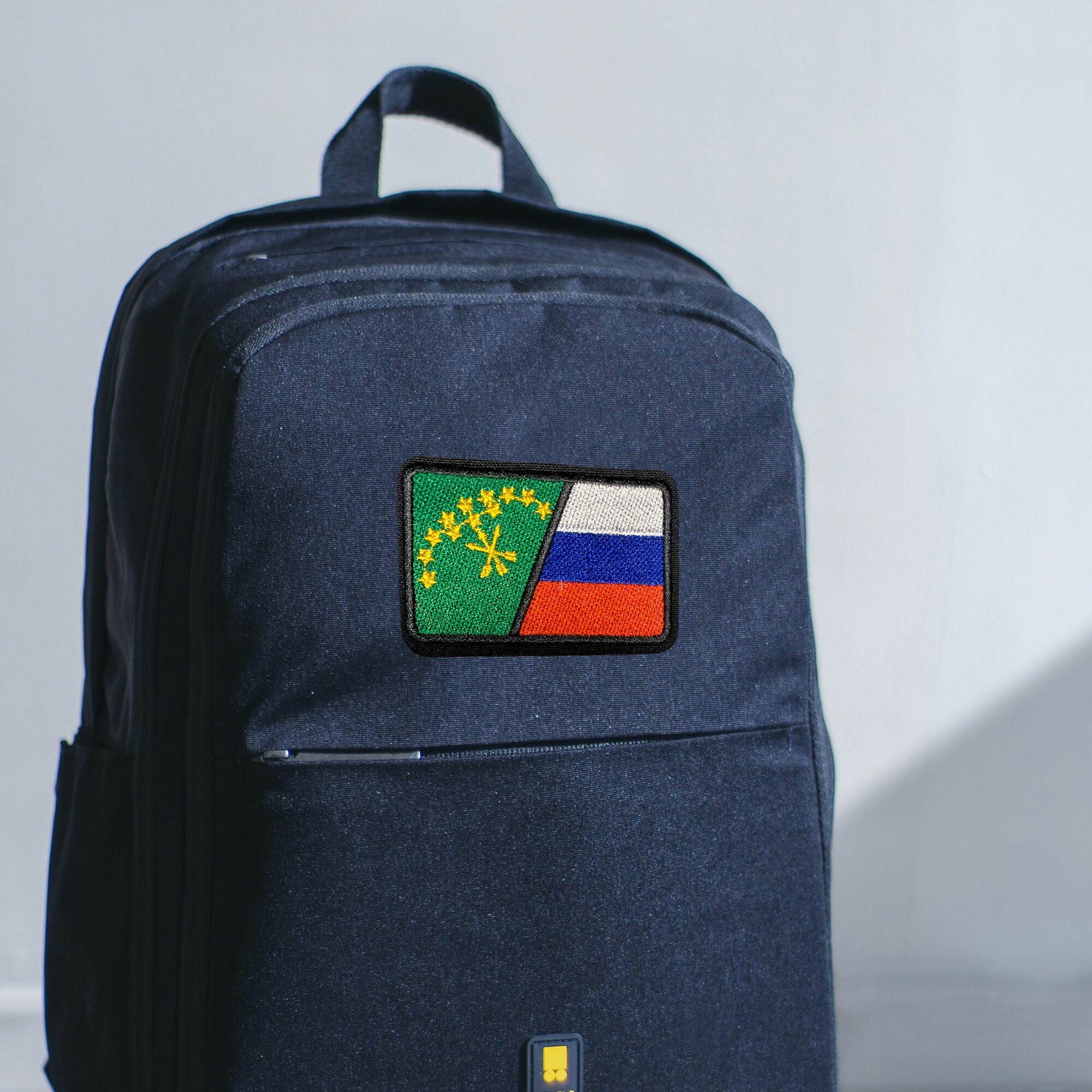 Нашивка, шеврон, патч (patch) на липучке Флаг Россия и Адыгея, размер 7,8*4,8 см — фото 1
