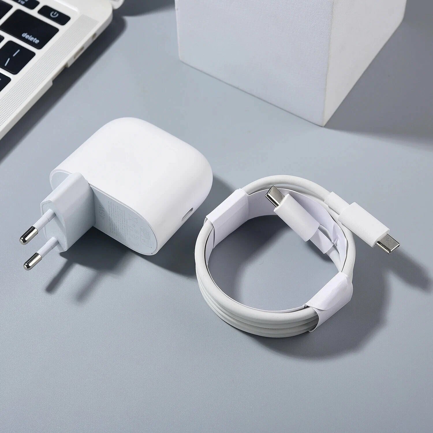 Google 45W Зарядное устройство / Зaрядка / Блок питания с USB и Type C для телефона / Быстрая зарядка Fast Charge / Белый，+зарядный кабель