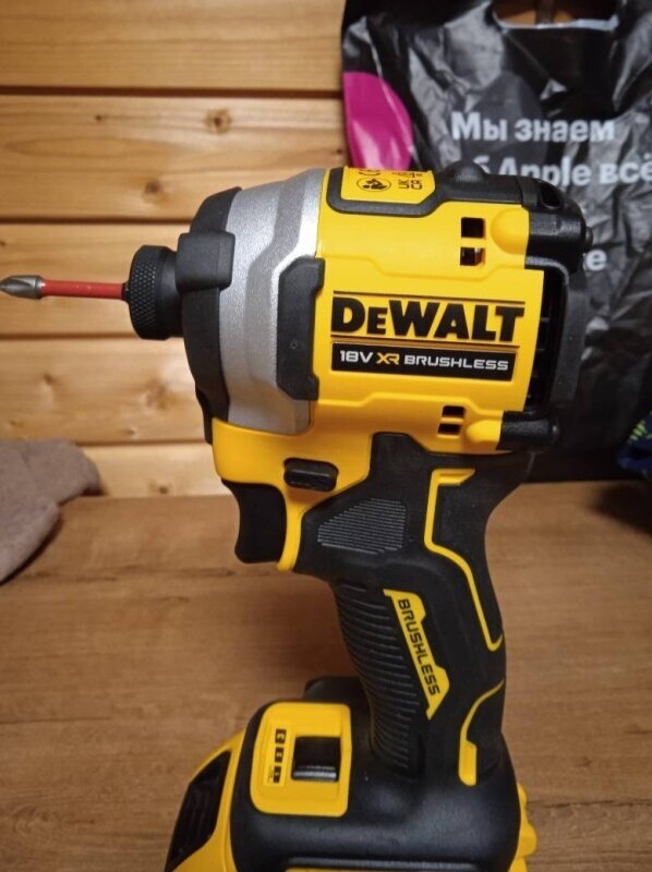 Шуруповерт импульсный аккумуляторный DeWalt DCF850N (без зу и акк) - фото №4