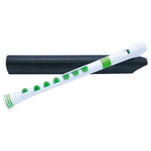 NUVO Recorder+ White/Green with hard case Блок-флейта сопрано, строй - С, немецкая система, накладка на клапана, материал - АБС пластик, цвет - белый/зелёный, жесткий чехол в комплекте