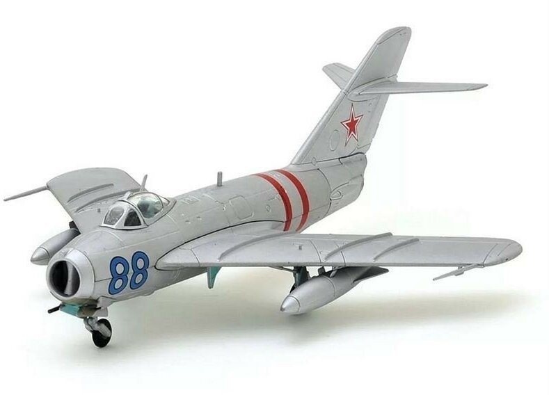 Сборная модель ZVEZDA Советский истребитель МиГ-17, 1/72