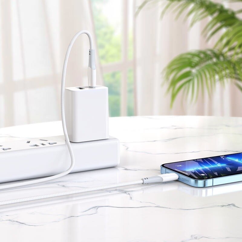 Кабель HOCO X70 Ferry Type-С на Lightning (iPone, iPad, iPod) , PD20W, 3A, 1 метр белый, для быстрой зарядки гаджетов Apple и передачи данных