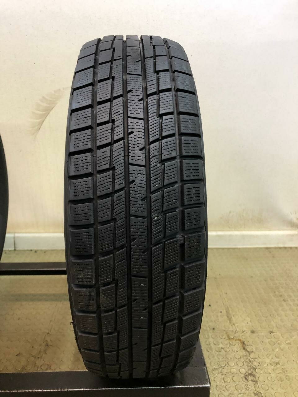 Practiva Ice BP02 175/65 R14 БУ Шины Зимние